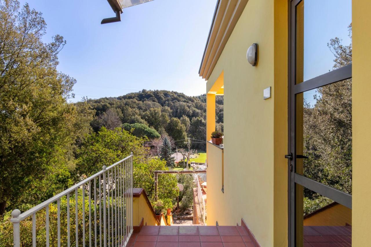 Holiday Prato Verde Chiatri ภายนอก รูปภาพ